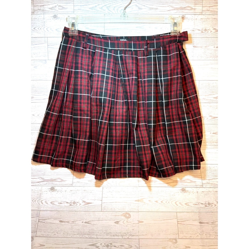 Social Collision Plaid Mini Skirt Womens LG Red Black Pleated EMO Dark Academia